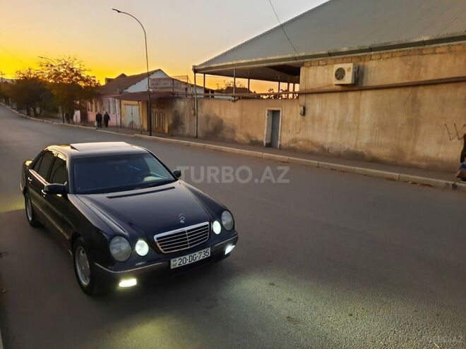 Mercedes E 200 2000, 276,000 km - 2.0 l - Gəncə
