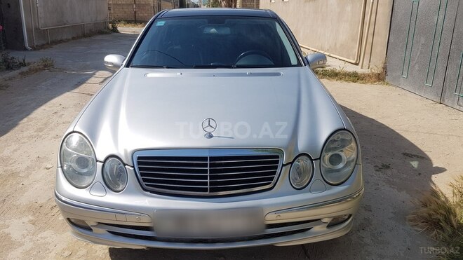 Mercedes E 220 2005, 289,000 km - 2.2 l - Bakı