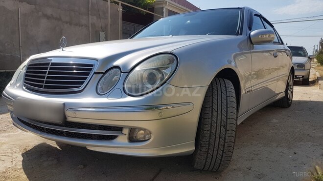 Mercedes E 220 2005, 289,000 km - 2.2 l - Bakı