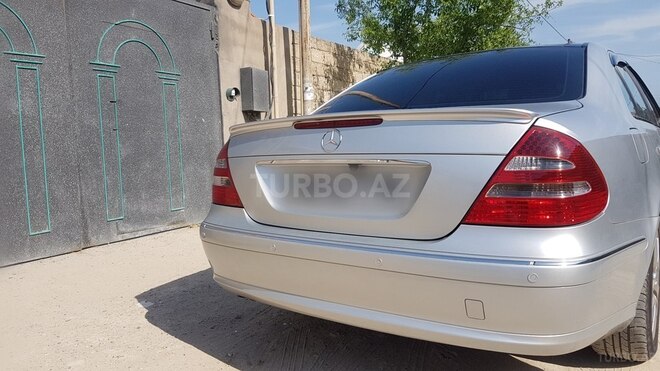 Mercedes E 220 2005, 289,000 km - 2.2 l - Bakı