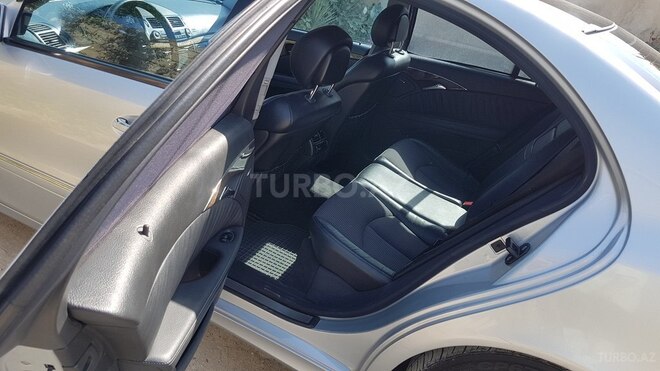 Mercedes E 220 2005, 289,000 km - 2.2 l - Bakı