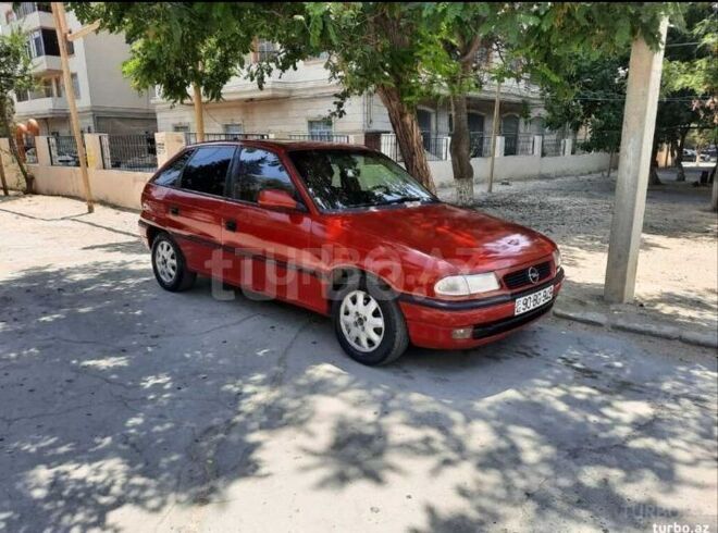 Opel Astra 1997, 380,000 km - 1.6 l - Bakı