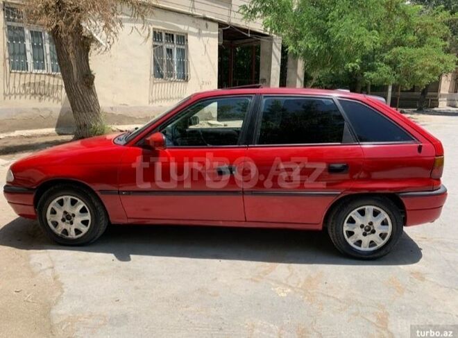 Opel Astra 1997, 380,000 km - 1.6 l - Bakı