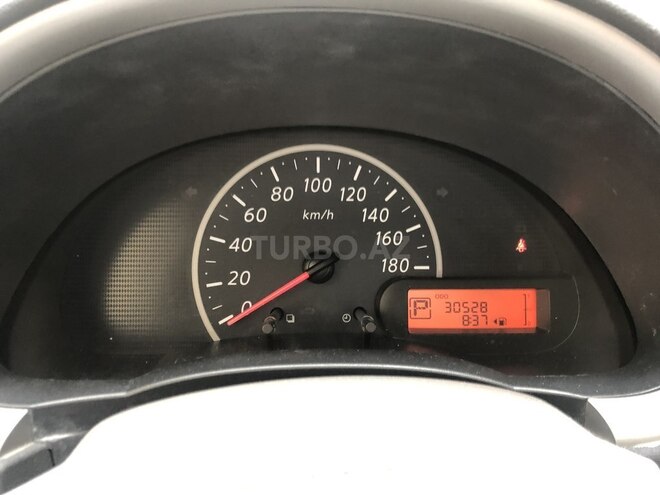 Nissan Micra 2011, 31,000 km - 1.2 л - Bakı