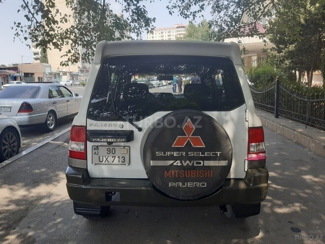 Mitsubishi Pajero io 1998, 235,000 km - 1.8 л - Bakı