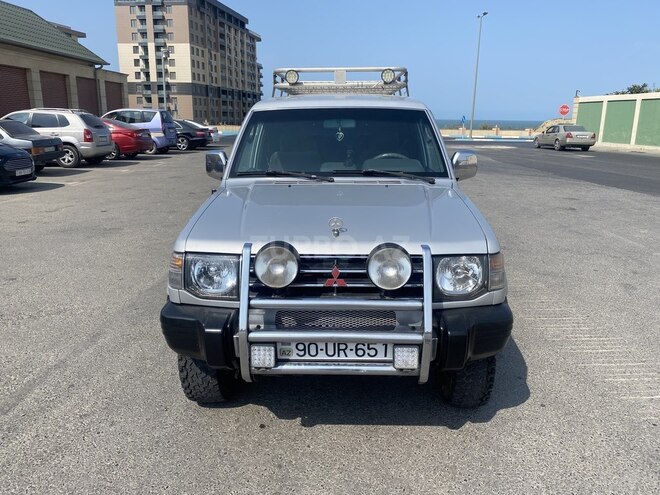 Mitsubishi Pajero 1998, 243,300 km - 2.4 l - Sumqayıt