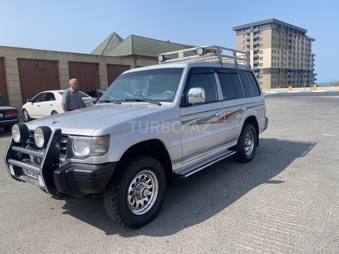Mitsubishi Pajero 1998, 243,300 km - 2.4 l - Sumqayıt