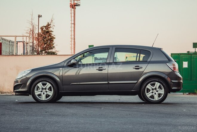Opel Astra 2009, 146,000 km - 1.3 l - Bakı