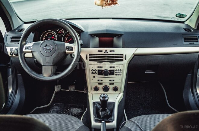 Opel Astra 2009, 146,000 km - 1.3 l - Bakı