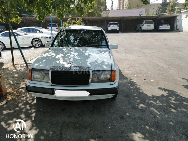 Mercedes E 300 1990, 3,454,778 km - 3.0 l - Bakı