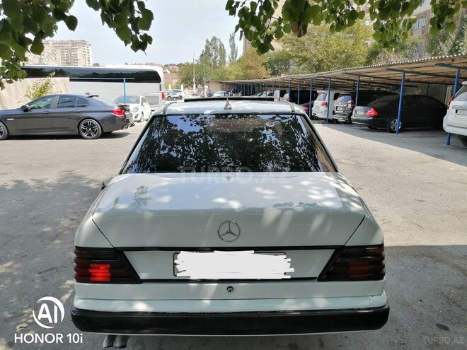 Mercedes E 300 1990, 3,454,778 km - 3.0 l - Bakı