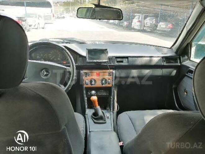 Mercedes E 300 1990, 3,454,778 km - 3.0 l - Bakı