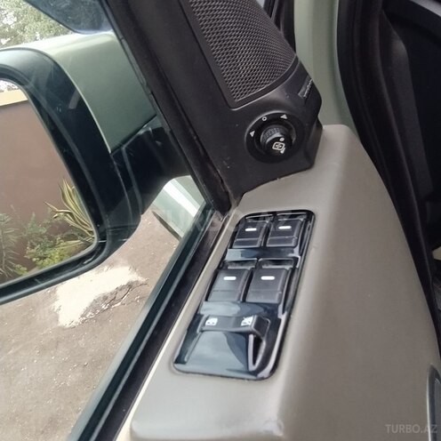 Land Rover Discovery 2007, 260,145 km - 2.7 l - Bakı