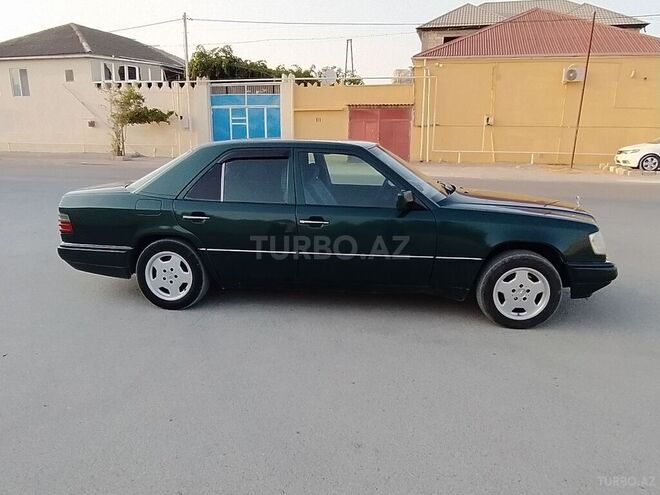 Mercedes E 220 1994, 615,650 km - 2.2 l - Bakı