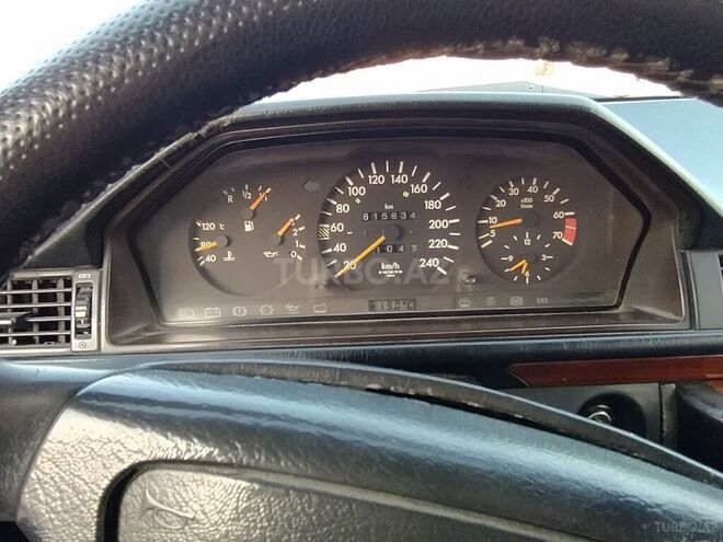 Mercedes E 220 1994, 615,650 km - 2.2 l - Bakı