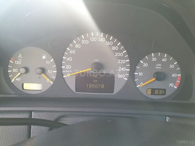 Mercedes E 240 2001, 195,878 km - 2.6 l - Cəlilabad