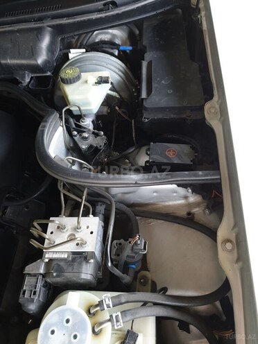 Mercedes E 240 2001, 195,878 km - 2.6 l - Cəlilabad