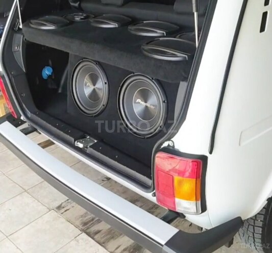 LADA (VAZ) Niva 2021, 11,000 km - 1.7 l - Salyan