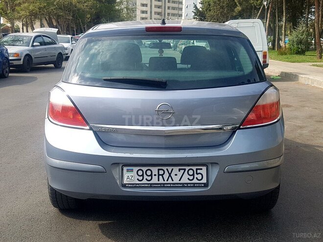 Opel Astra 2004, 242,000 km - 1.4 l - Bakı