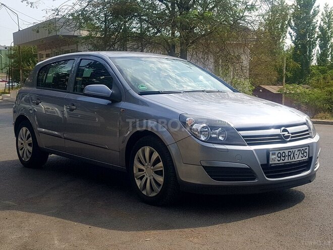 Opel Astra 2004, 242,000 km - 1.4 l - Bakı