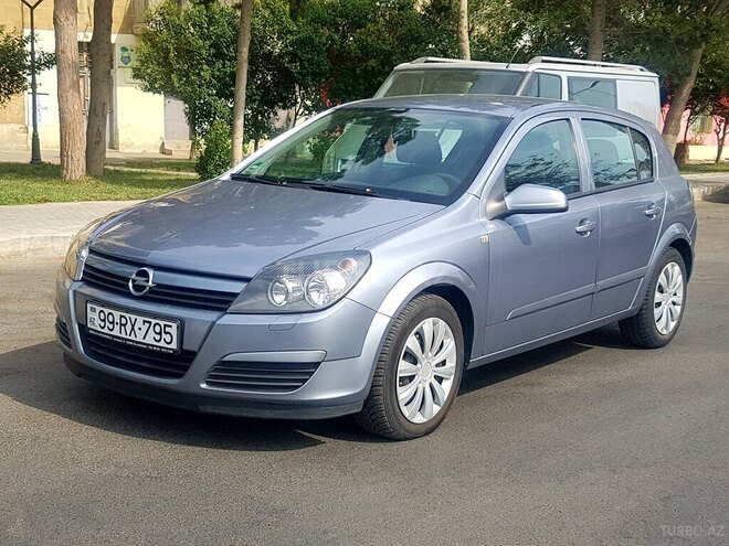 Opel Astra 2004, 242,000 km - 1.4 l - Bakı