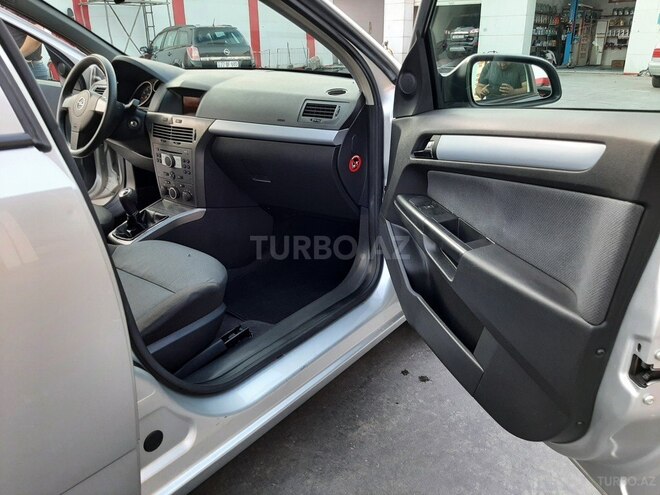 Opel Astra 2005, 137,000 km - 1.4 l - Bakı
