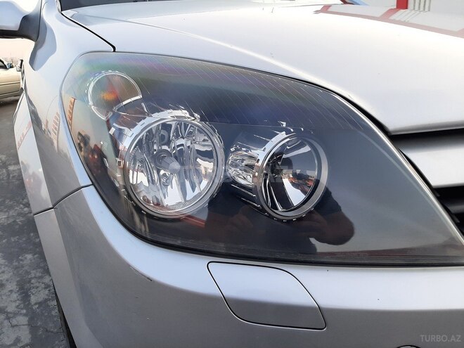 Opel Astra 2005, 137,000 km - 1.4 l - Bakı