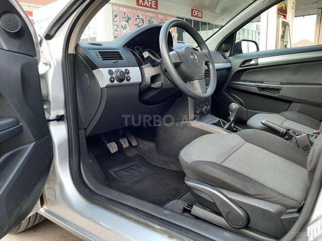 Opel Astra 2005, 137,000 km - 1.4 l - Bakı