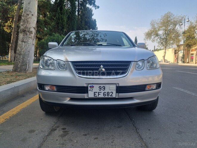 Mitsubishi Airtrek 2002, 132,515 km - 2.0 л - Gəncə
