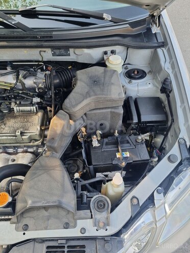 Mitsubishi Airtrek 2002, 132,515 km - 2.0 л - Gəncə