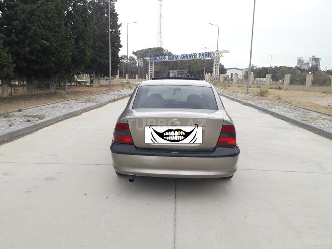 Opel Vectra 1997, 265,835 km - 1.6 l - Sumqayıt