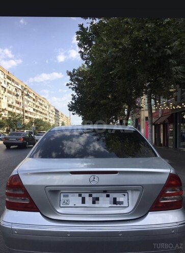 Mercedes C 240 2000, 285,000 km - 2.6 l - Bakı