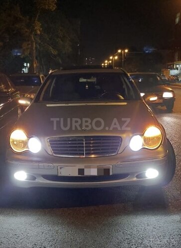 Mercedes C 240 2000, 285,000 km - 2.6 l - Bakı