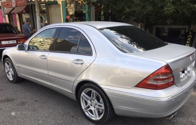 Mercedes C 240 2000, 285,000 km - 2.6 l - Bakı