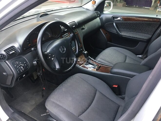 Mercedes C 240 2000, 285,000 km - 2.6 l - Bakı