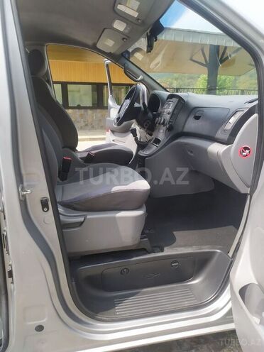 Hyundai H-1 2010, 304,000 km - 2.5 л - Qəbələ