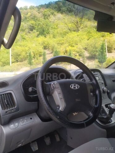 Hyundai H-1 2010, 304,000 km - 2.5 л - Qəbələ