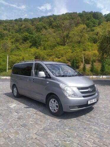 Hyundai H-1 2010, 304,000 km - 2.5 л - Qəbələ