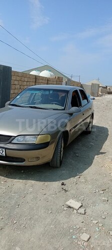 Opel Vectra 1996, 165,260 km - 1.8 l - Bakı