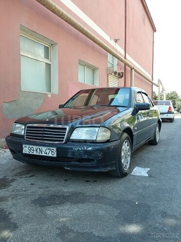 Mercedes C 180 1999, 200,000 km - 1.8 l - Bakı