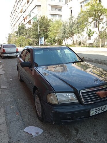 Mercedes C 180 1999, 200,000 km - 1.8 l - Bakı