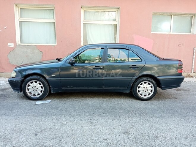 Mercedes C 180 1999, 200,000 km - 1.8 l - Bakı