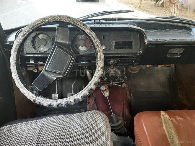 Moskvich 412 1980, 350,000 km - 1.5 l - Şirvan