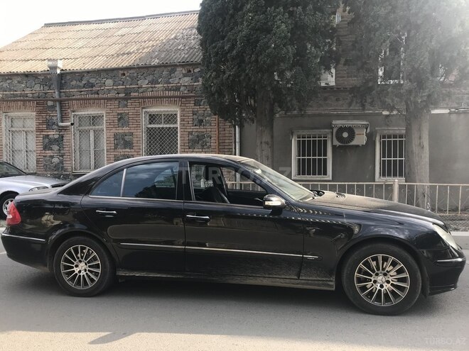 Mercedes E 240 2004, 353,000 km - 2.4 л - Gəncə