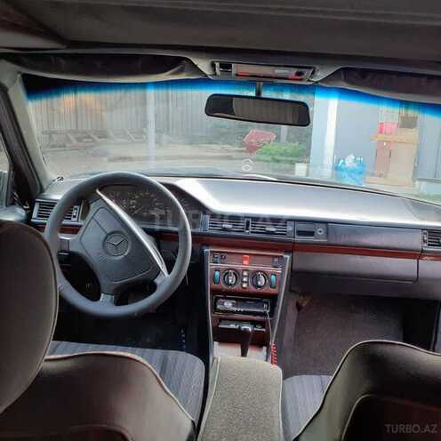 Mercedes E 250 1994, 216,999 km - 2.5 l - Masallı