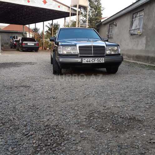 Mercedes E 250 1994, 216,999 km - 2.5 l - Masallı