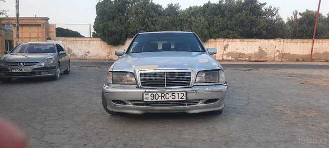 Mercedes C 220 2000, 110,000 km - 2.2 l - Sumqayıt