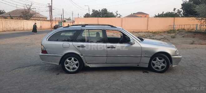 Mercedes C 220 2000, 110,000 km - 2.2 l - Sumqayıt
