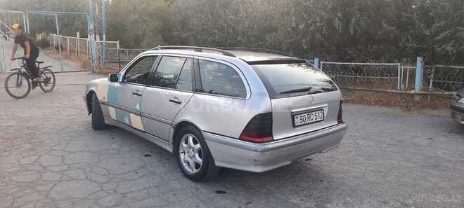 Mercedes C 220 2000, 110,000 km - 2.2 l - Sumqayıt