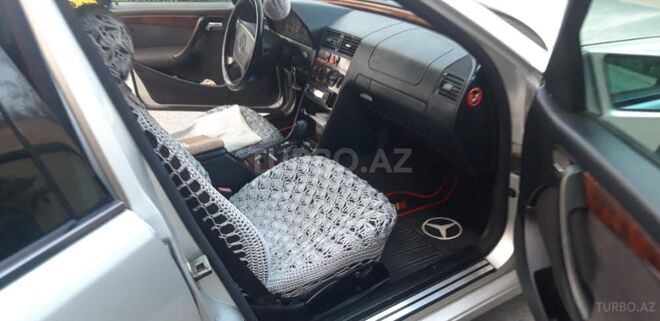 Mercedes C 180 1997, 354,000 km - 1.8 l - Ucar